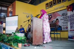 Pengacara majlis Jelajah Kemerdekaan MPJ, SMK Tan Sri Mohamed Rahmat, Johor Bahru, Johor.